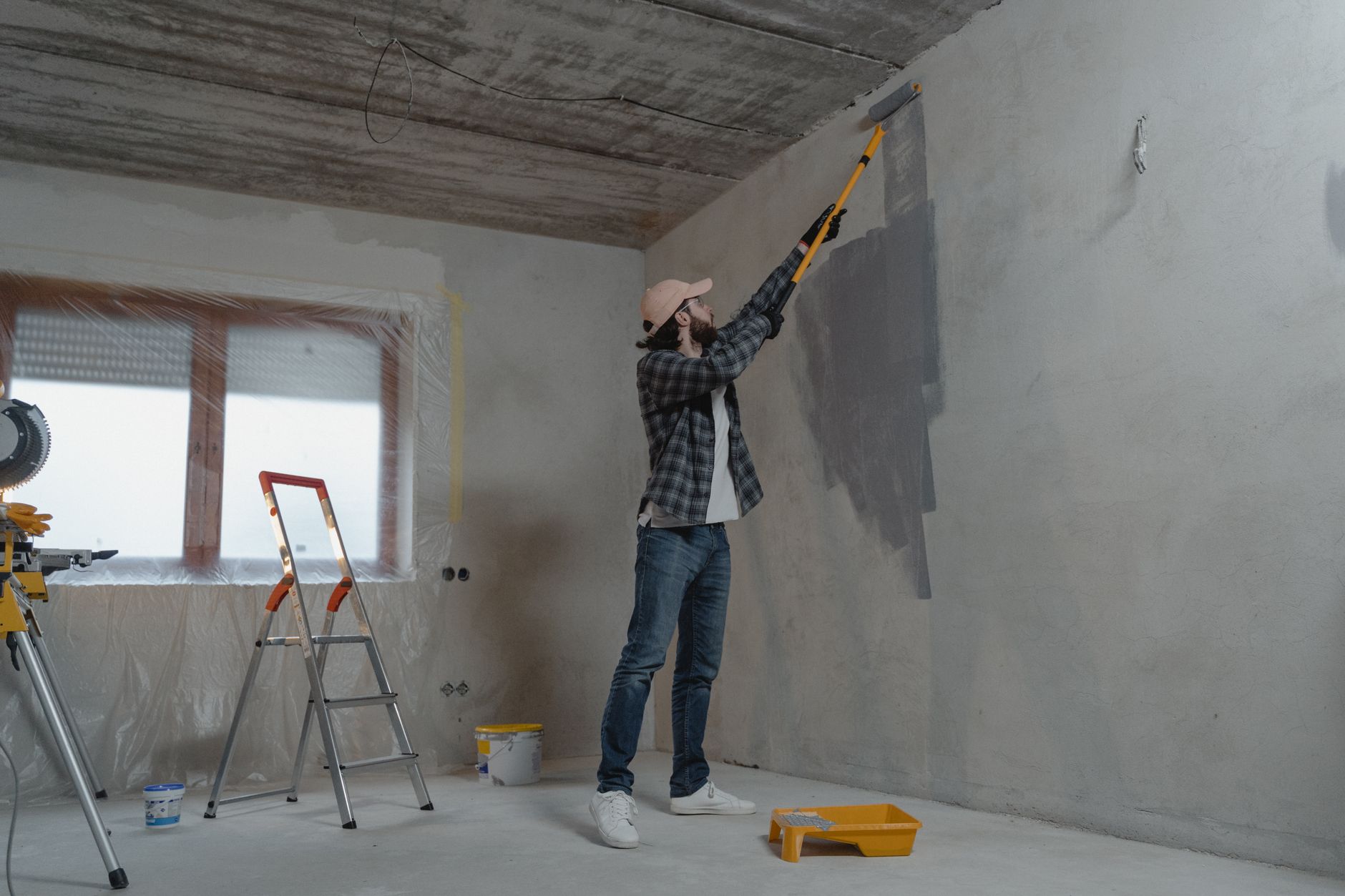 Peintre en bâtiment équipe à Limoges